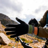 Водонепроницаемые перчатки DEXSHELL ULTRA THIN RUNNING GLOVES черный/серый/зеленый M DG12603BYSM